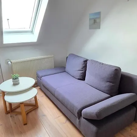 Nr 10 - Bahnhofstrasse كاروليننسيل